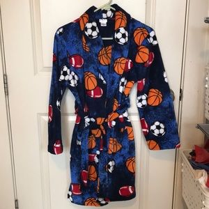 Target Boy’s Sports Bathrobe. EUC